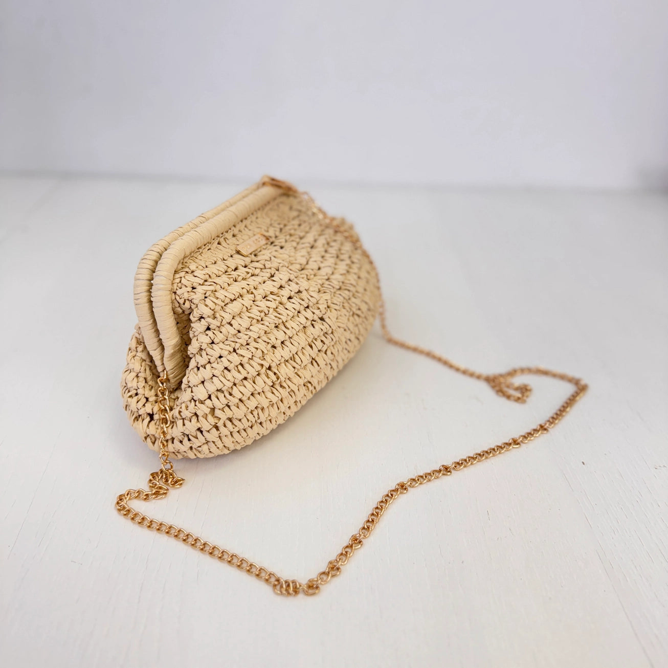 Mini clutch in rafia