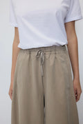 Pantaloni a gamba larga