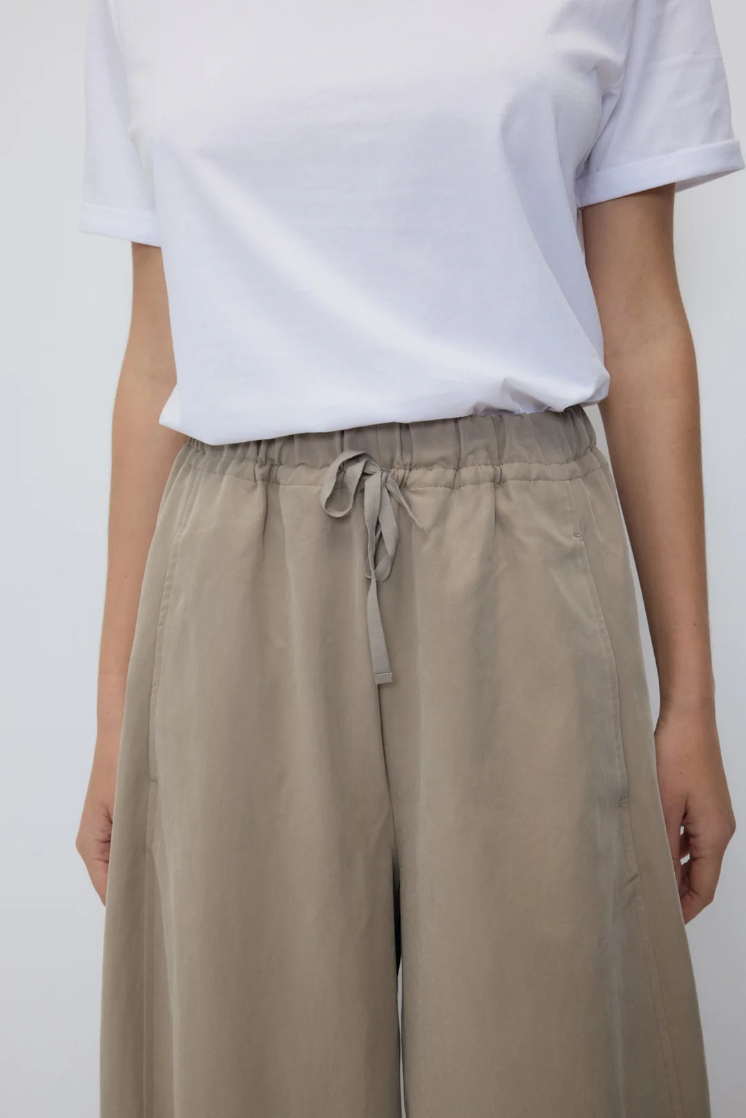 Pantaloni a gamba larga