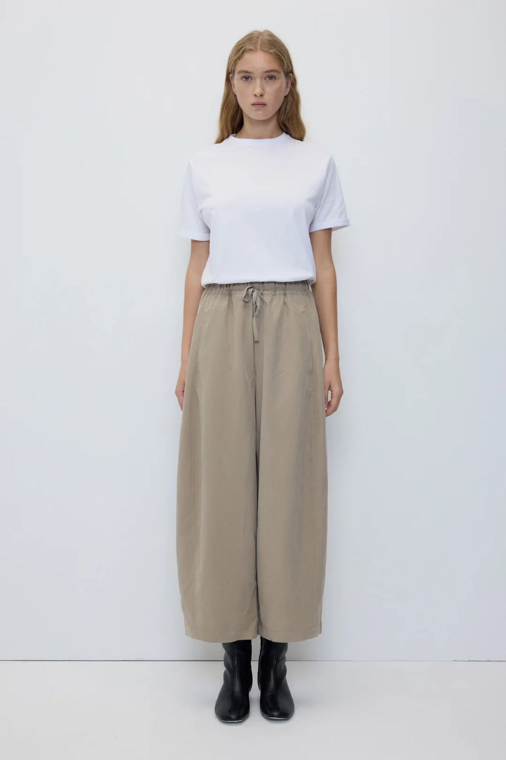 Pantaloni a gamba larga