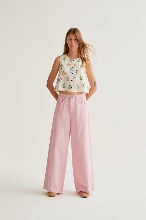 Pantaloni ampi