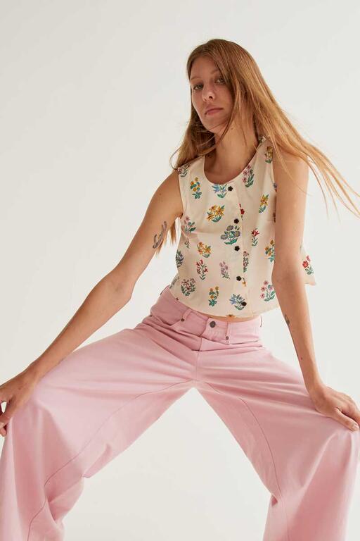 Pantaloni ampi