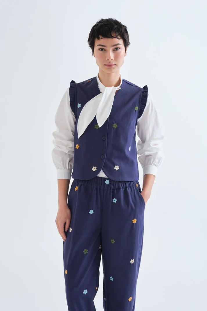 Gilet con ricami floreali