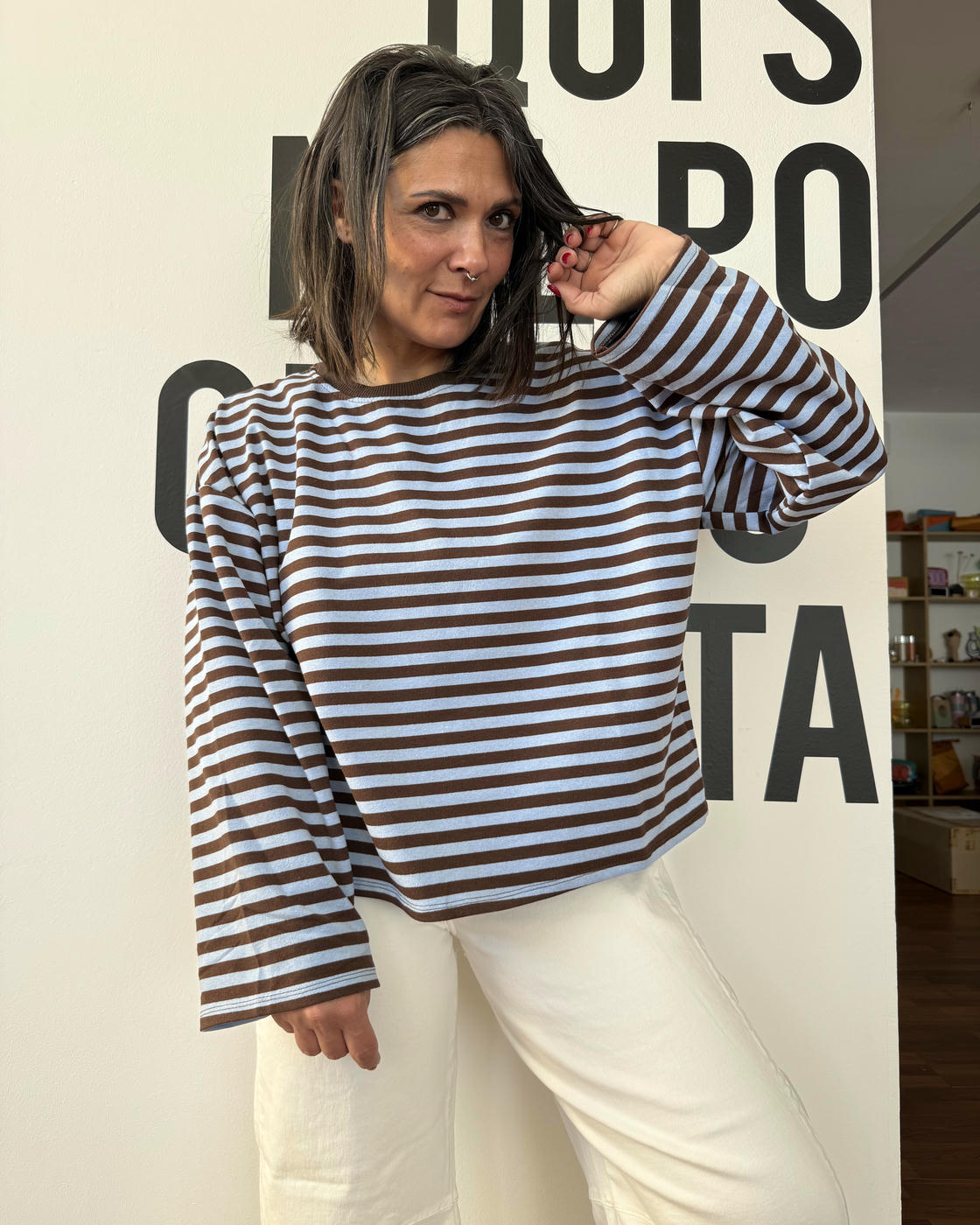 t-shirt over maniche lunghe