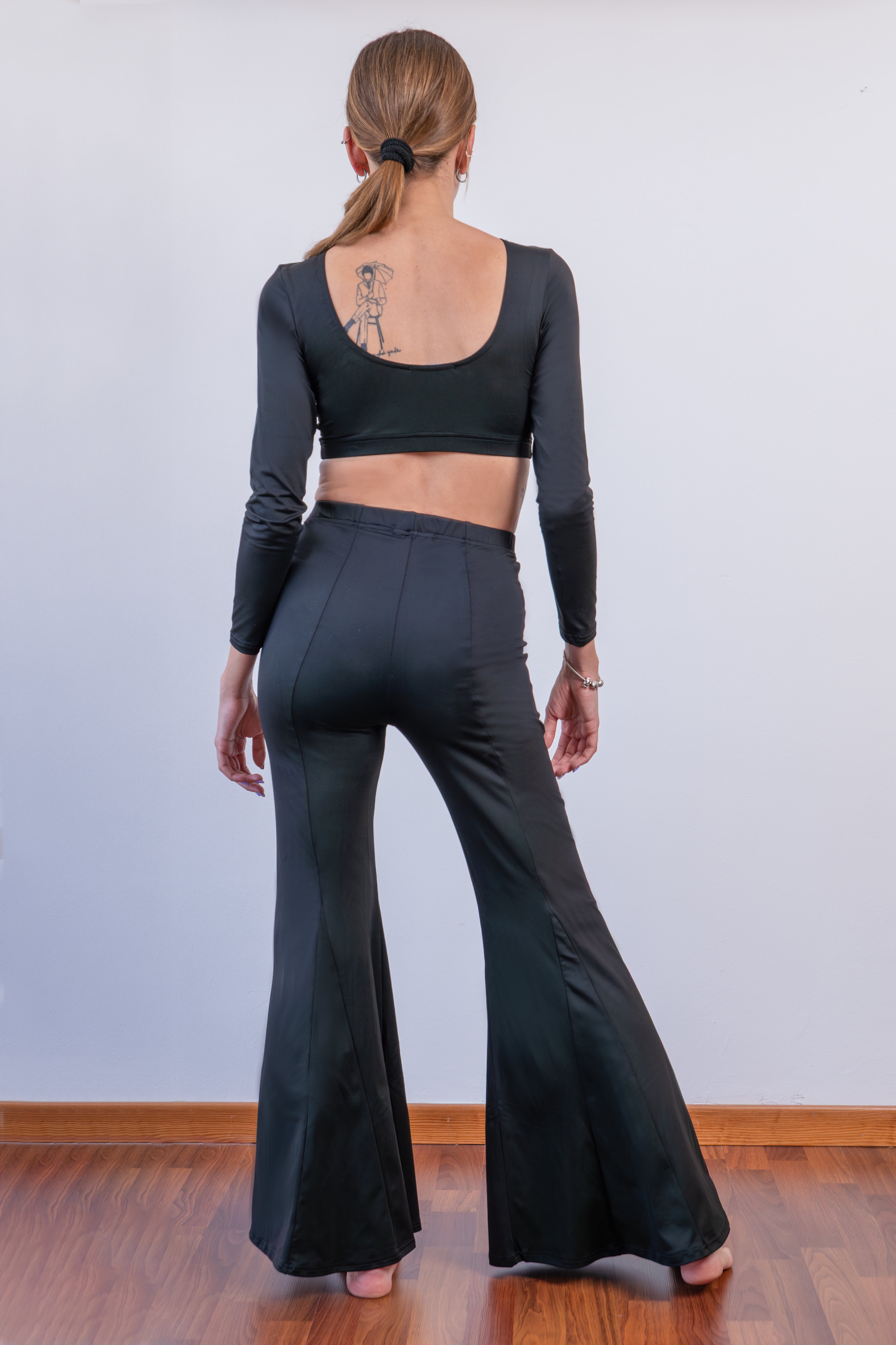 LINEA FITNESS. Pantalone flare