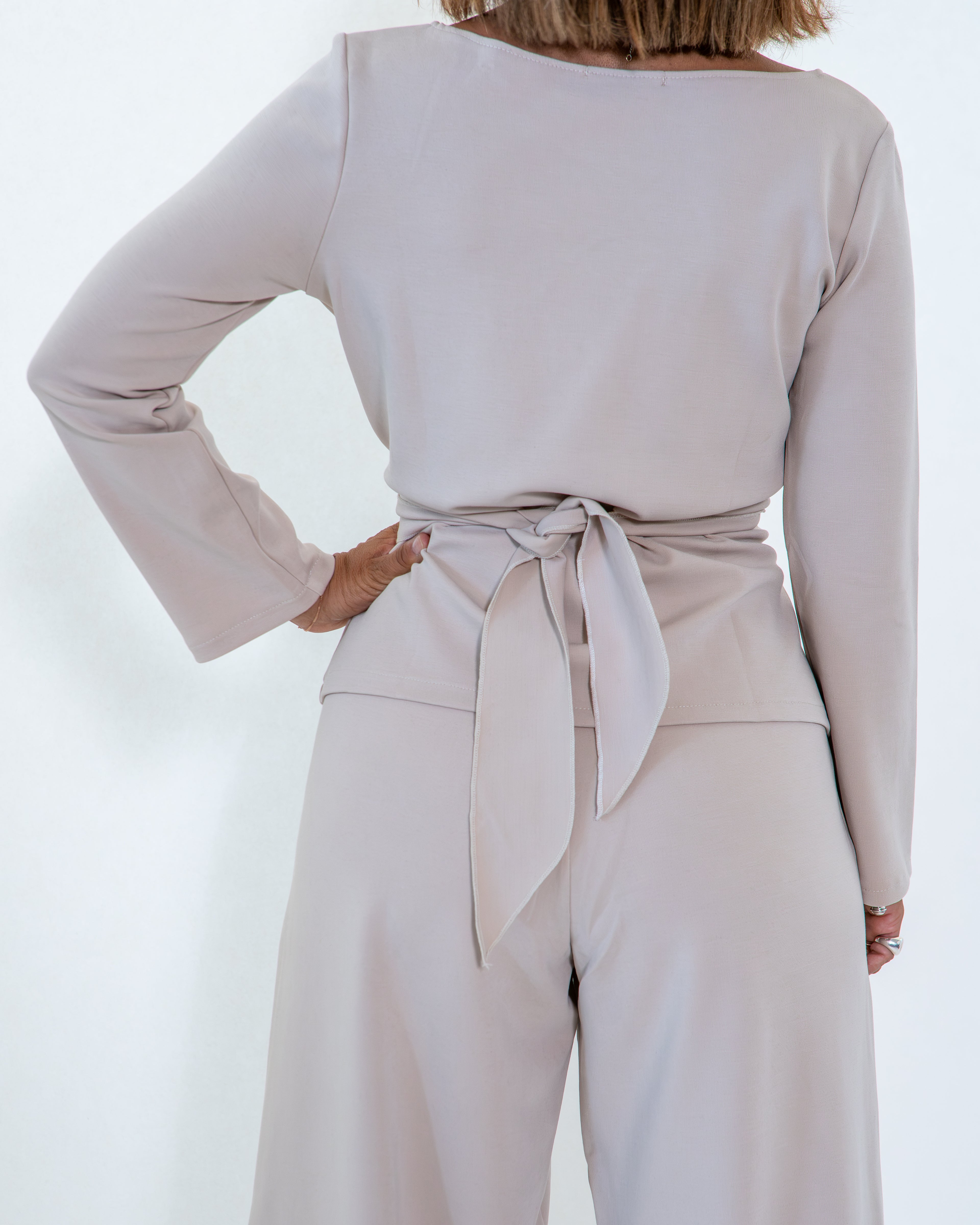 PREORDINE. Blusa annodata